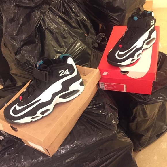 Meet your Posher, Daniel from A1 Warehouse - Picture 16 of 16